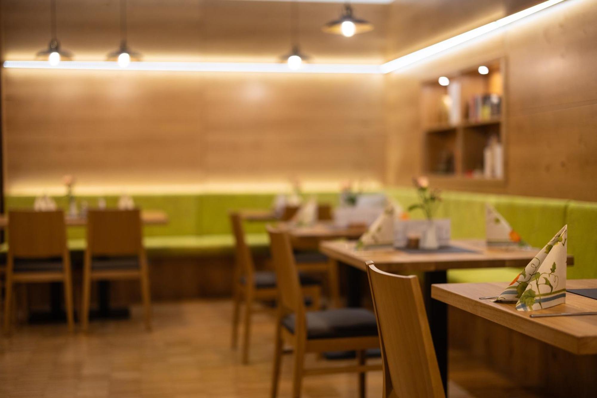 Genuss- Und Wellnesshotel Puchas クークミルン エクステリア 写真