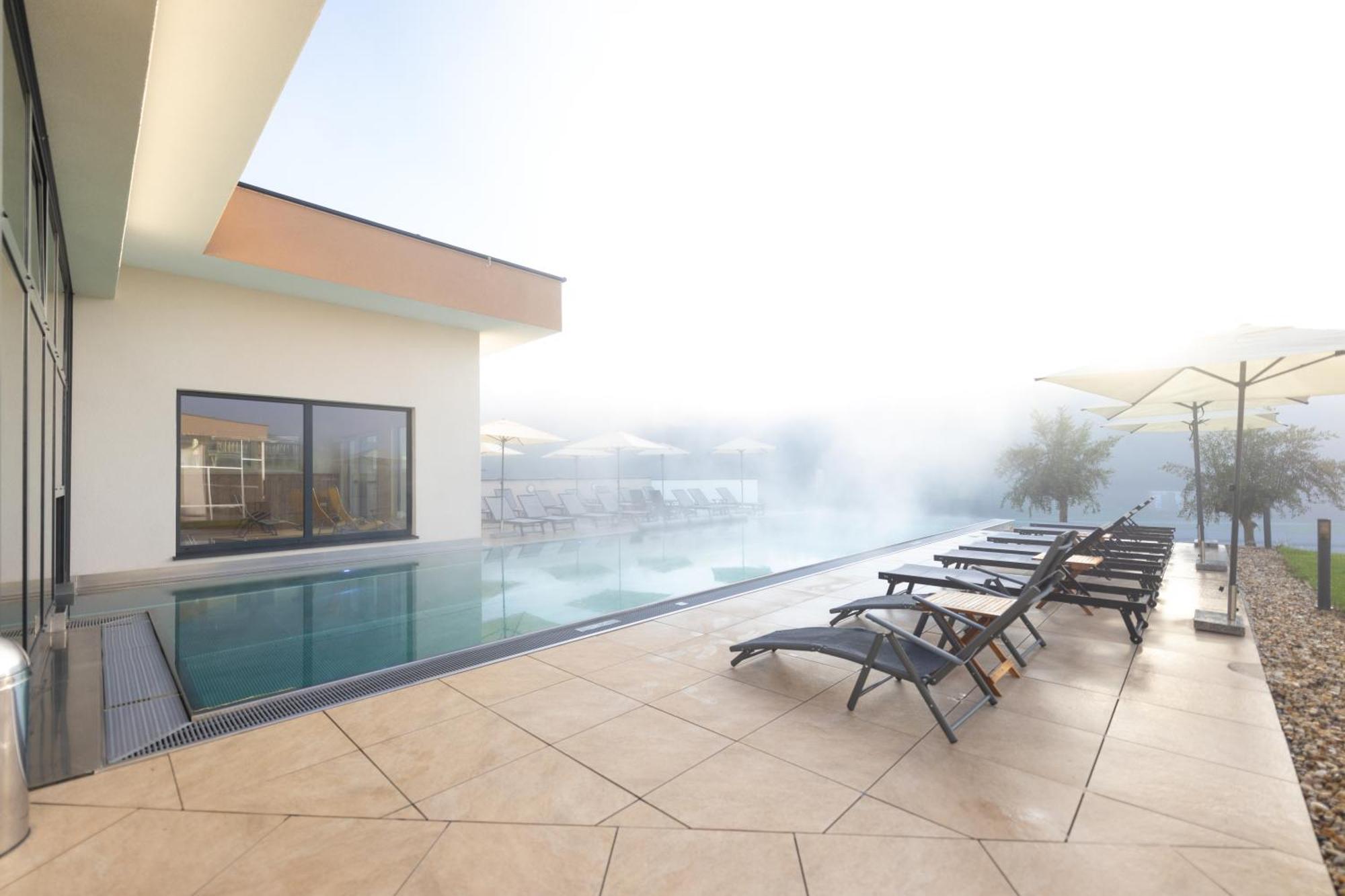 Genuss- Und Wellnesshotel Puchas クークミルン エクステリア 写真