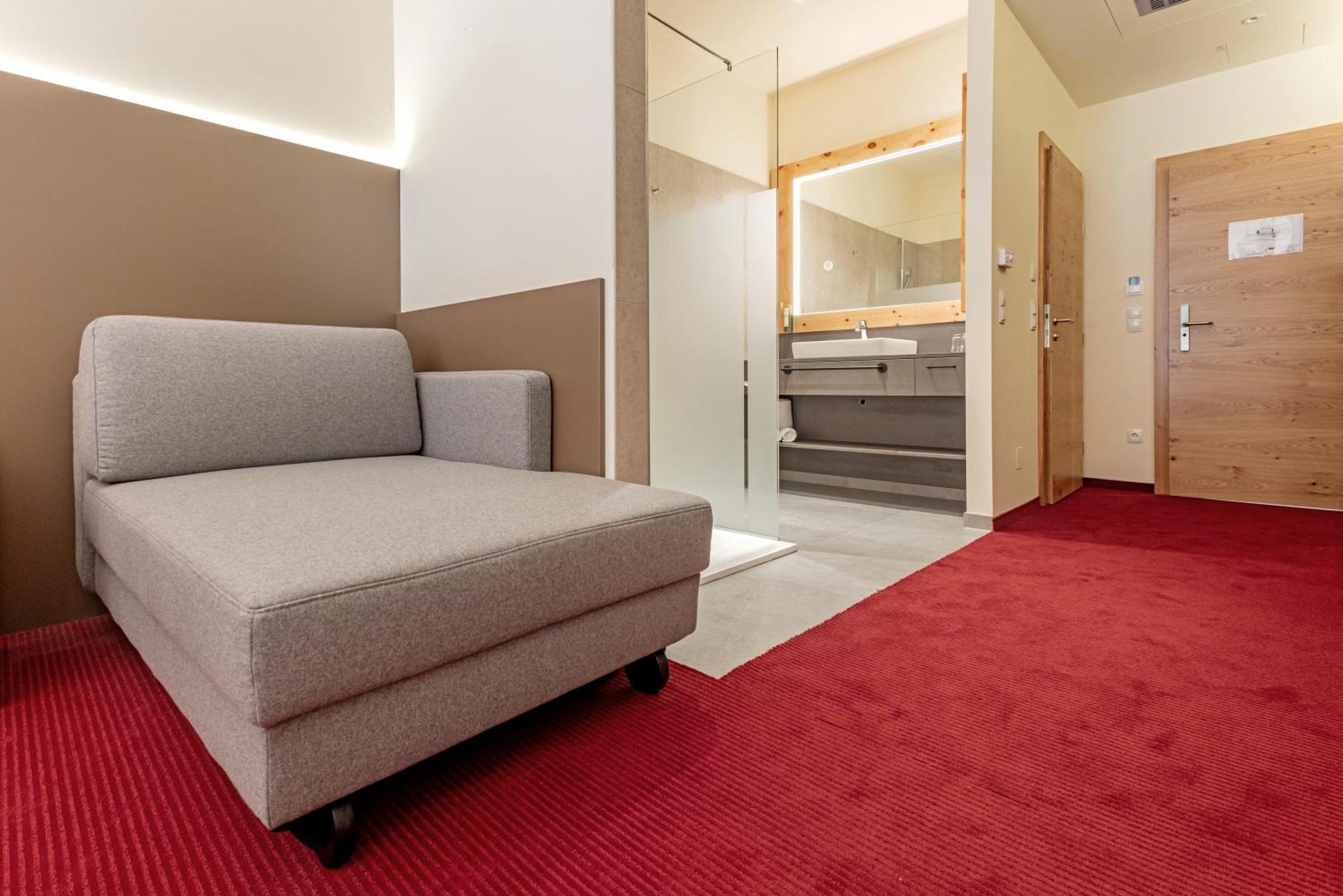 Genuss- Und Wellnesshotel Puchas クークミルン エクステリア 写真