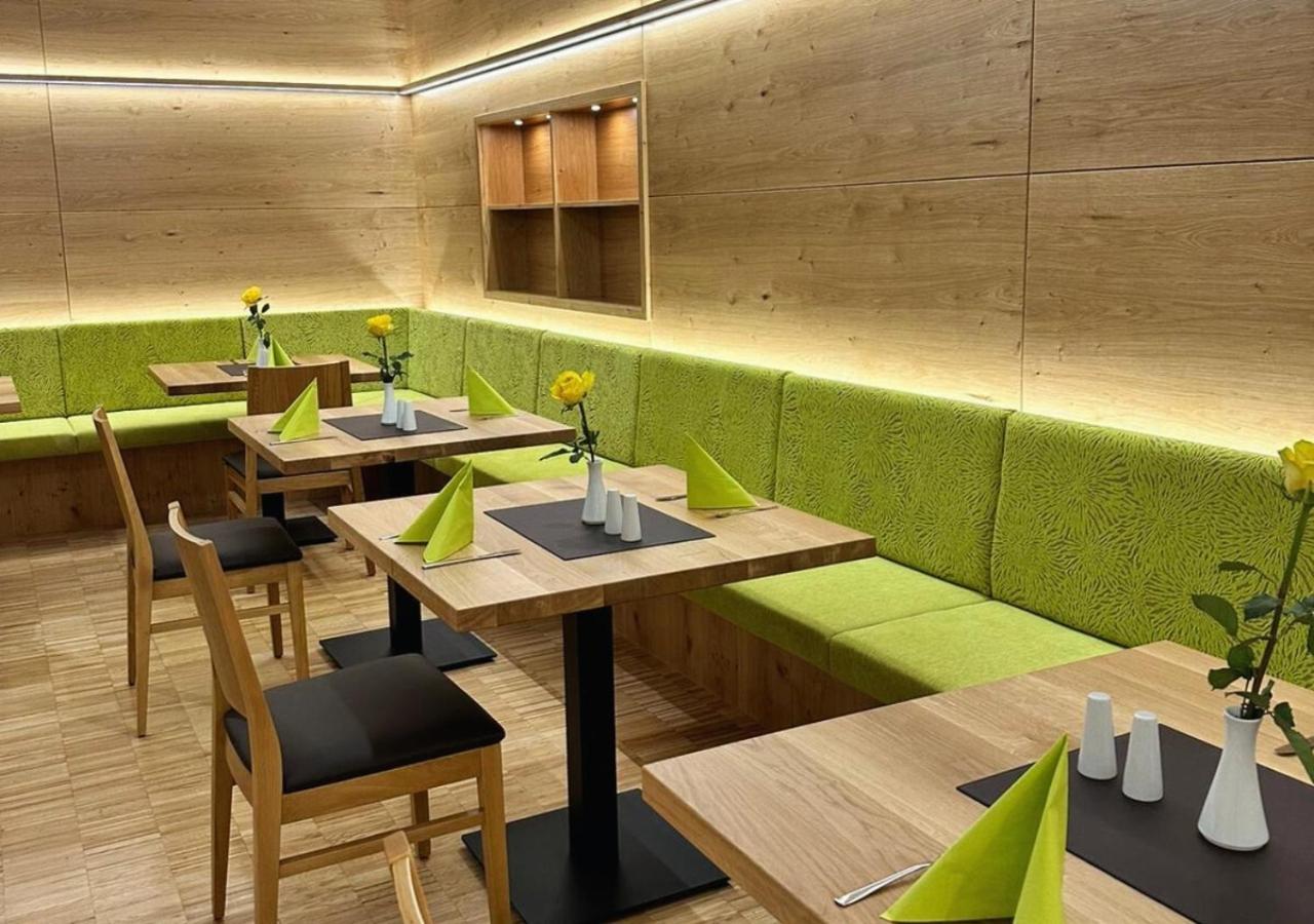 Genuss- Und Wellnesshotel Puchas クークミルン エクステリア 写真