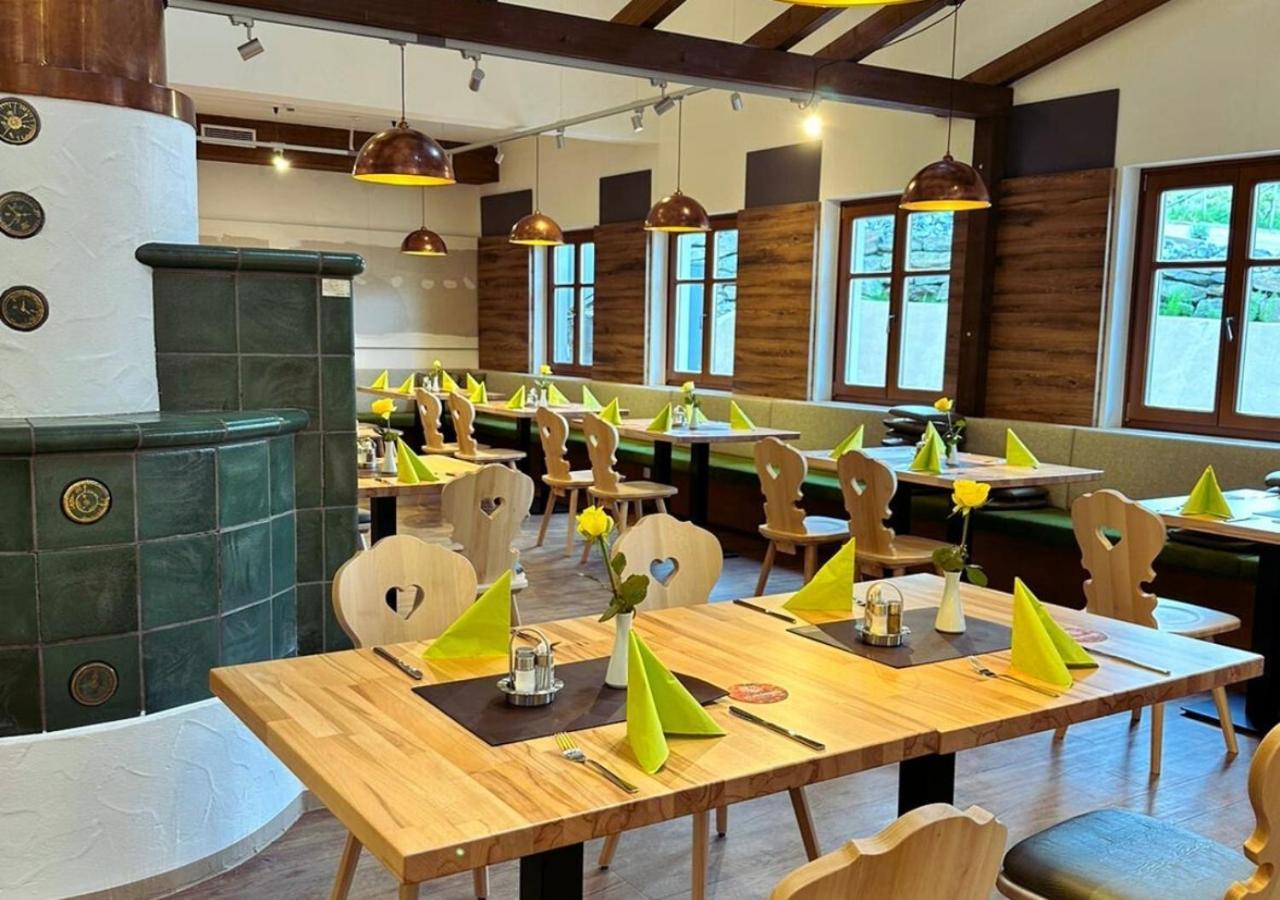 Genuss- Und Wellnesshotel Puchas クークミルン エクステリア 写真